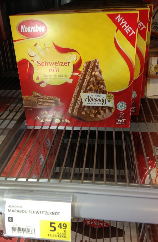 Almondyltä on tullut uusi hasselpähkinöitä sisältävä Marabou Schweizernöt -kakku. Löytyy ainakin S-marketeista.