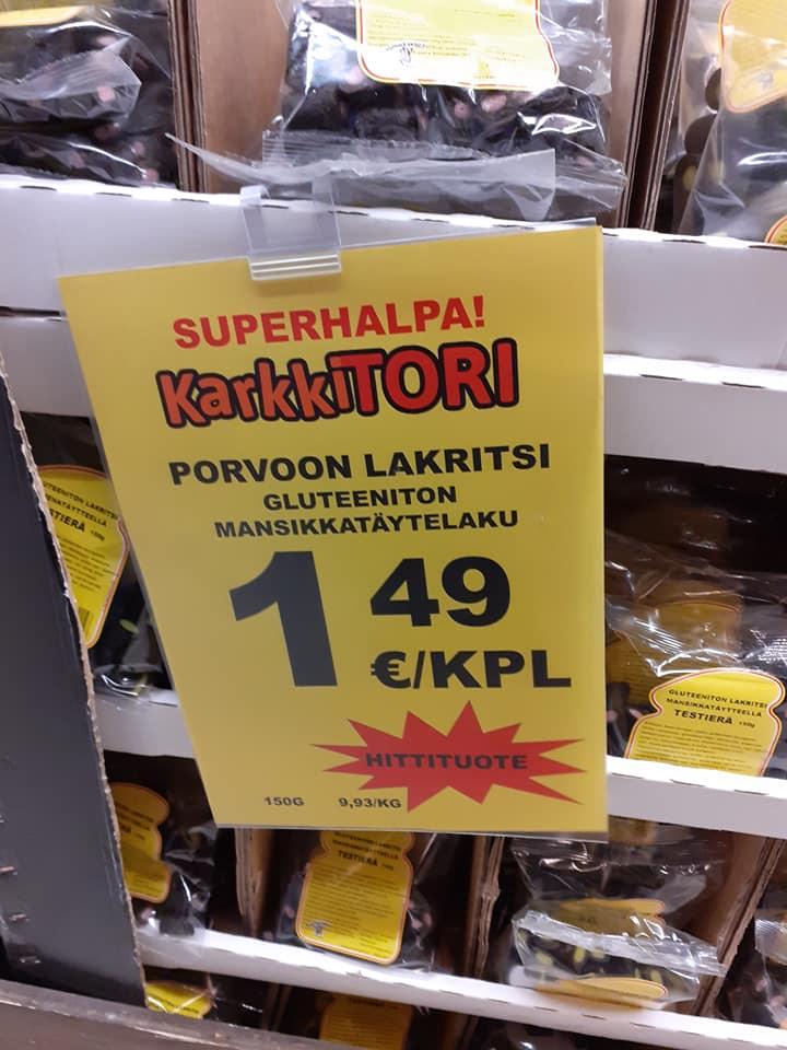 Porvoon Lakritsin testierät gluteenitonta täytelakua myydään edullisesti Helsingin Rautatieaseman asematunnelin Karkkitorilla.