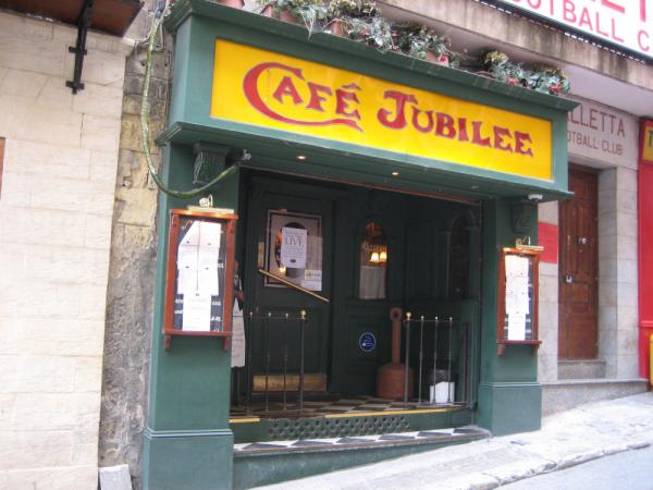 Herkullista gluteenitonta pastaa tarjoava Cafe Jubilee @ Valletta, Malta.