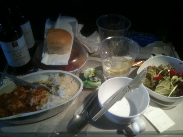 Gluteeniton Tikka Masala illalliseksi British Airwaysin lennolla Lontoosta Miamiin.