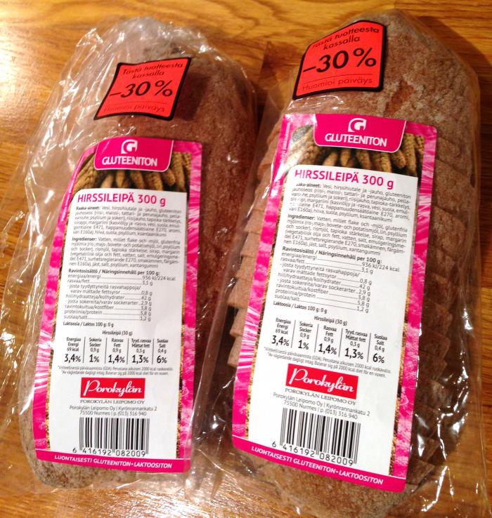 Porokyln gluteenittomat hirssileivt tarjouksessa Viikin Prismassa. Toinen leivist viipaloitu ja odottaa pakastusta. Normihintakin vain 3.3 euroa.