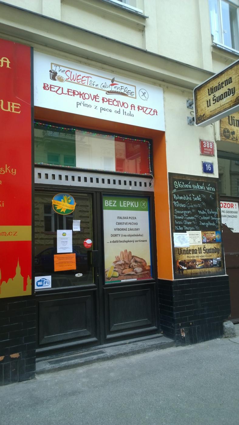 Gluteeniton leipomo Sweetlifeglutenfree Prahassa myy gluteenittomia leivonnaisia ja pizzaa