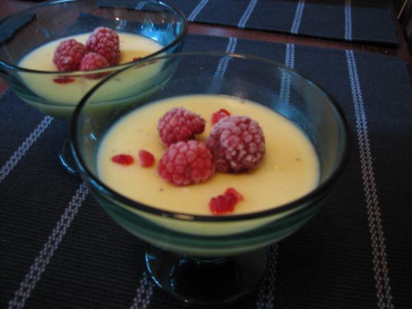 Valkosuklaapannacotta (gluteeniton)