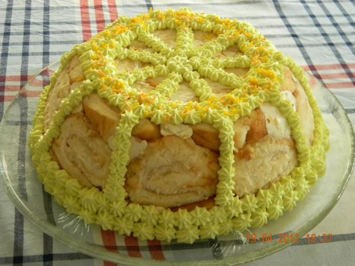 Gluteeniton Charlotte Russe -kakku