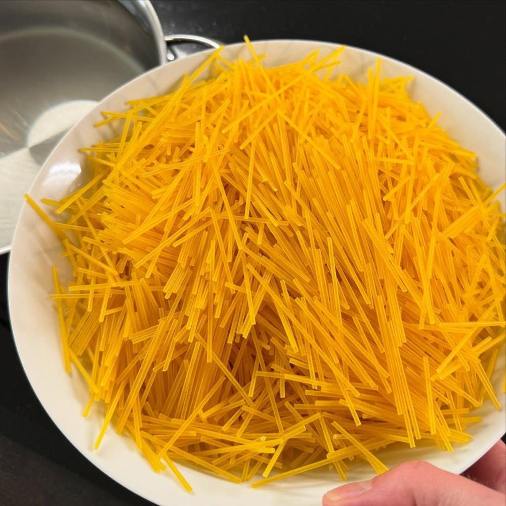 Gluteeniton rakettispagetti